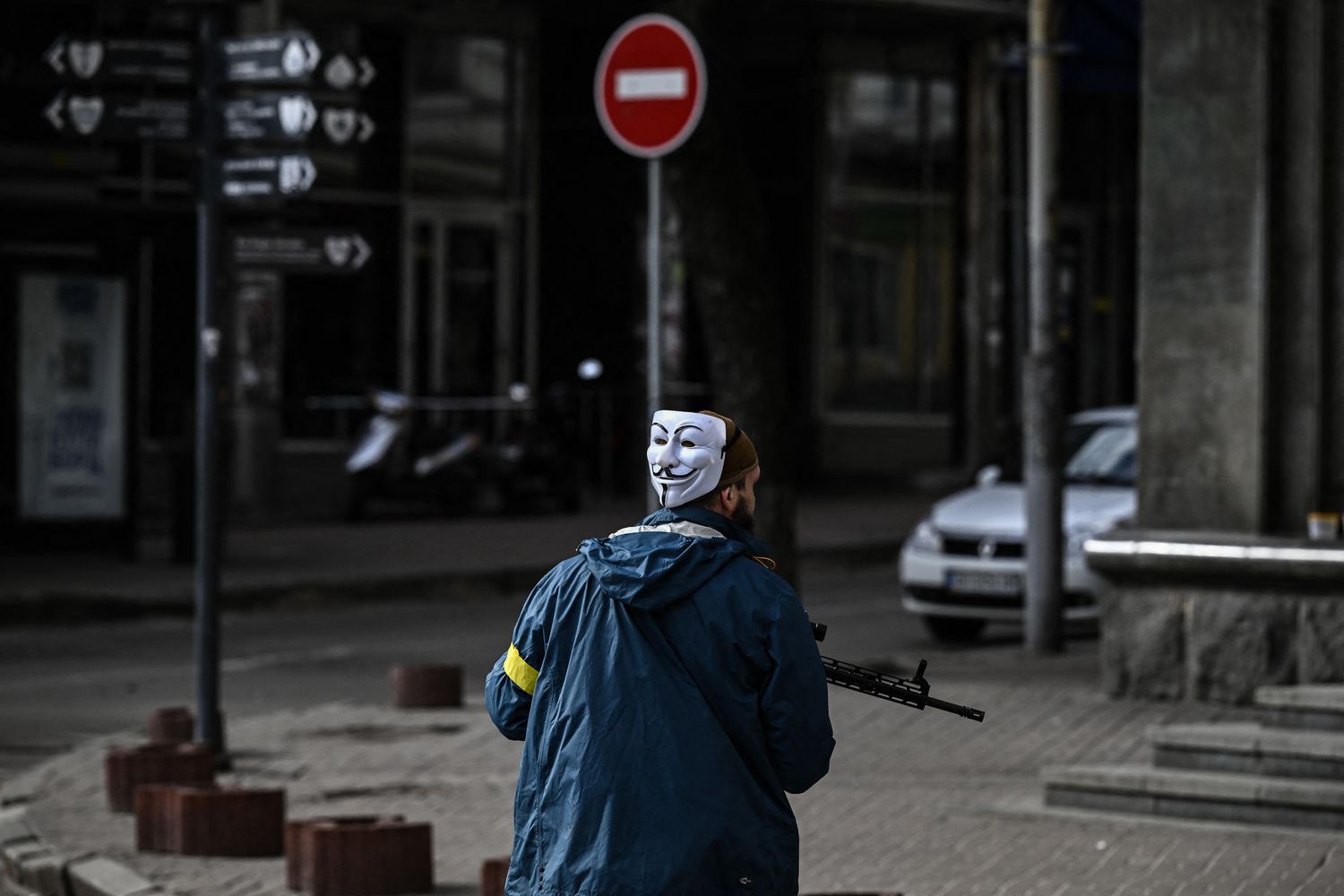 Le strade di Kiev pattugliate dalle forze ucraine&nbsp;