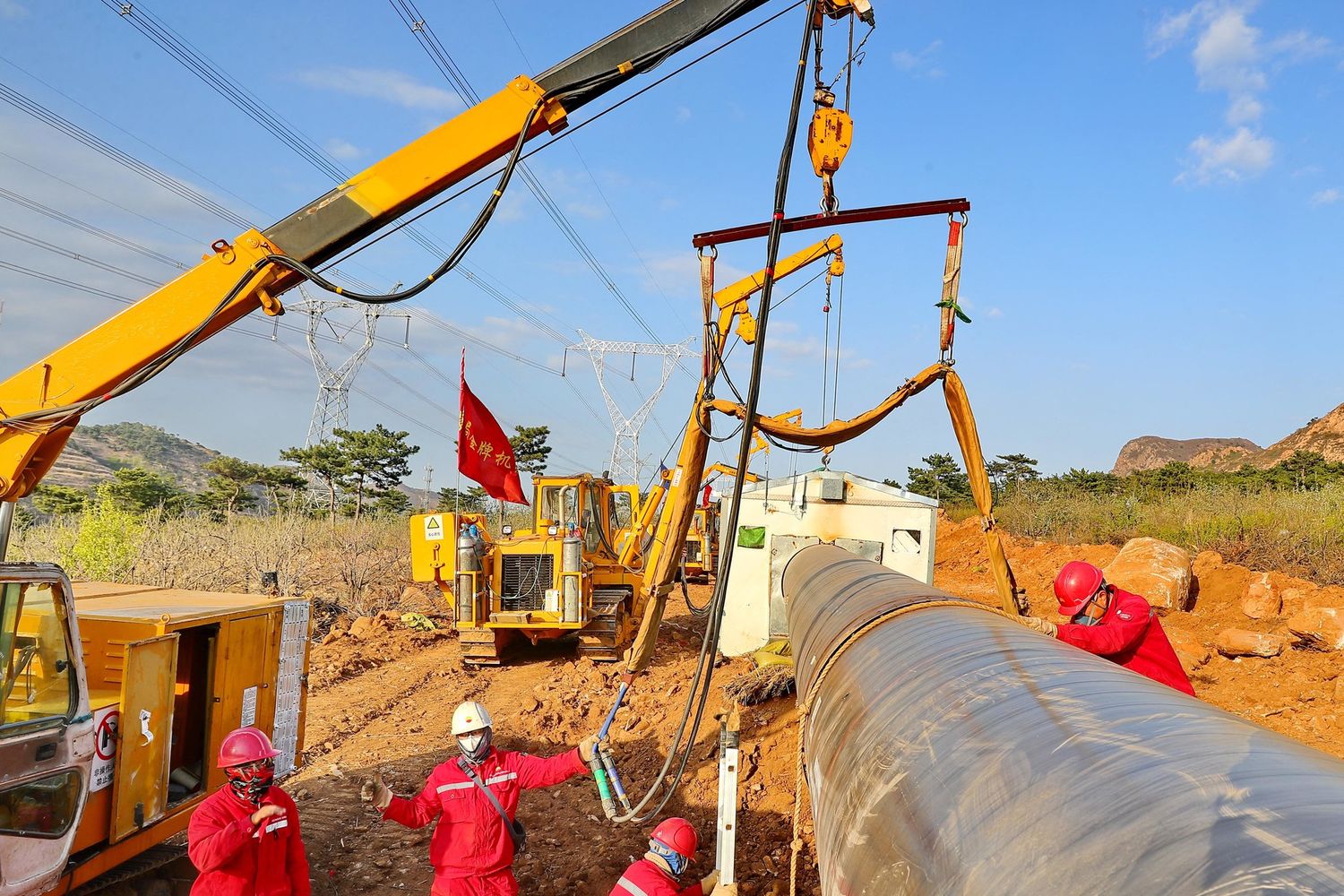 Costruzione della tubatura per il trasporto del gas Power of Siberia nella citt&agrave; di Qinhuadao in Cina&nbsp;