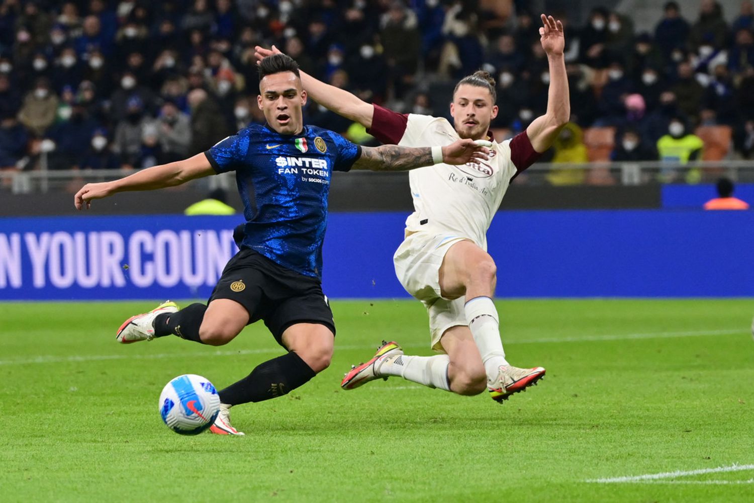 Un'azione di Lautaro Martinez&nbsp;