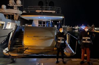 Lo yact &quot;Lady M&quot;, di Alexey Alexandrovits Mordaschov&nbsp;