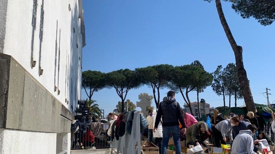 Basilica di Santa Sofia a Roma: consegna dei pacchi per l'Ucraina