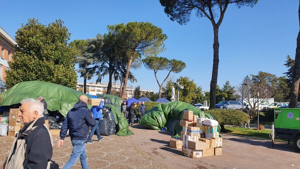 Basilica di Santa Sofia a Roma: consegna dei pacchi per l'Ucraina