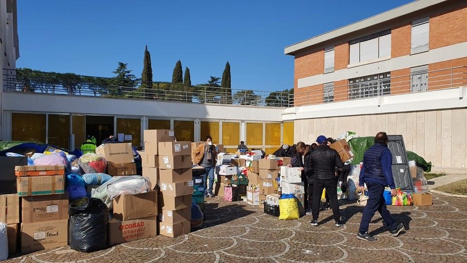 Basilica di Santa Sofia a Roma: consegna dei pacchi per l'Ucraina