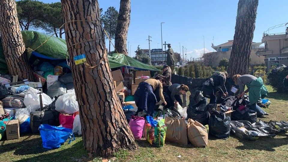 Basilica di Santa Sofia a Roma: consegna dei pacchi per l'Ucraina