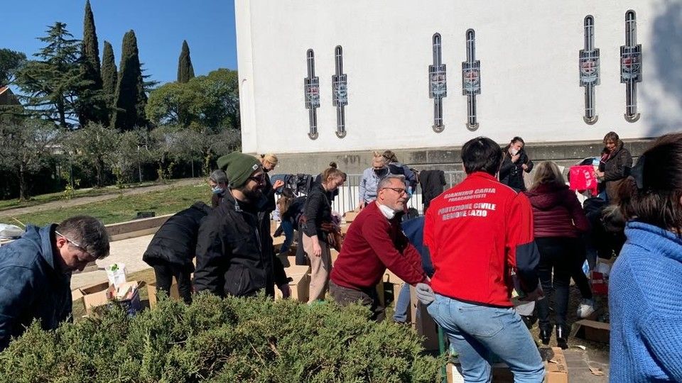 Basilica di Santa Sofia a Roma: consegna dei pacchi per l'Ucraina