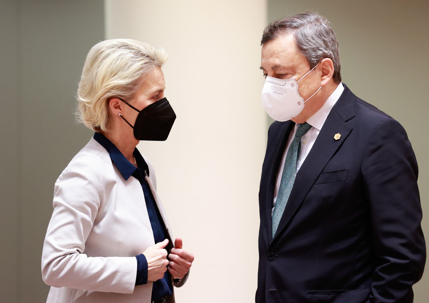 Il presidente della Commissione Europea, Ursula Von Der Leyen e il presidente del Consiglio, Mario Draghi