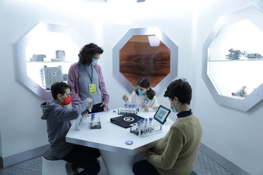 Un ambiente della &quot;base marziana&quot;