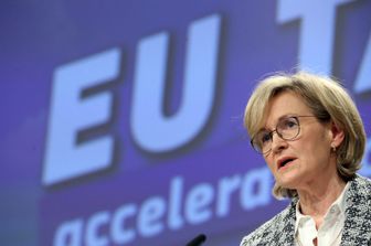 La commissaria alla Stabilit&agrave;&nbsp;finanziaria dell'Ue, Mairead McGuinness&nbsp;