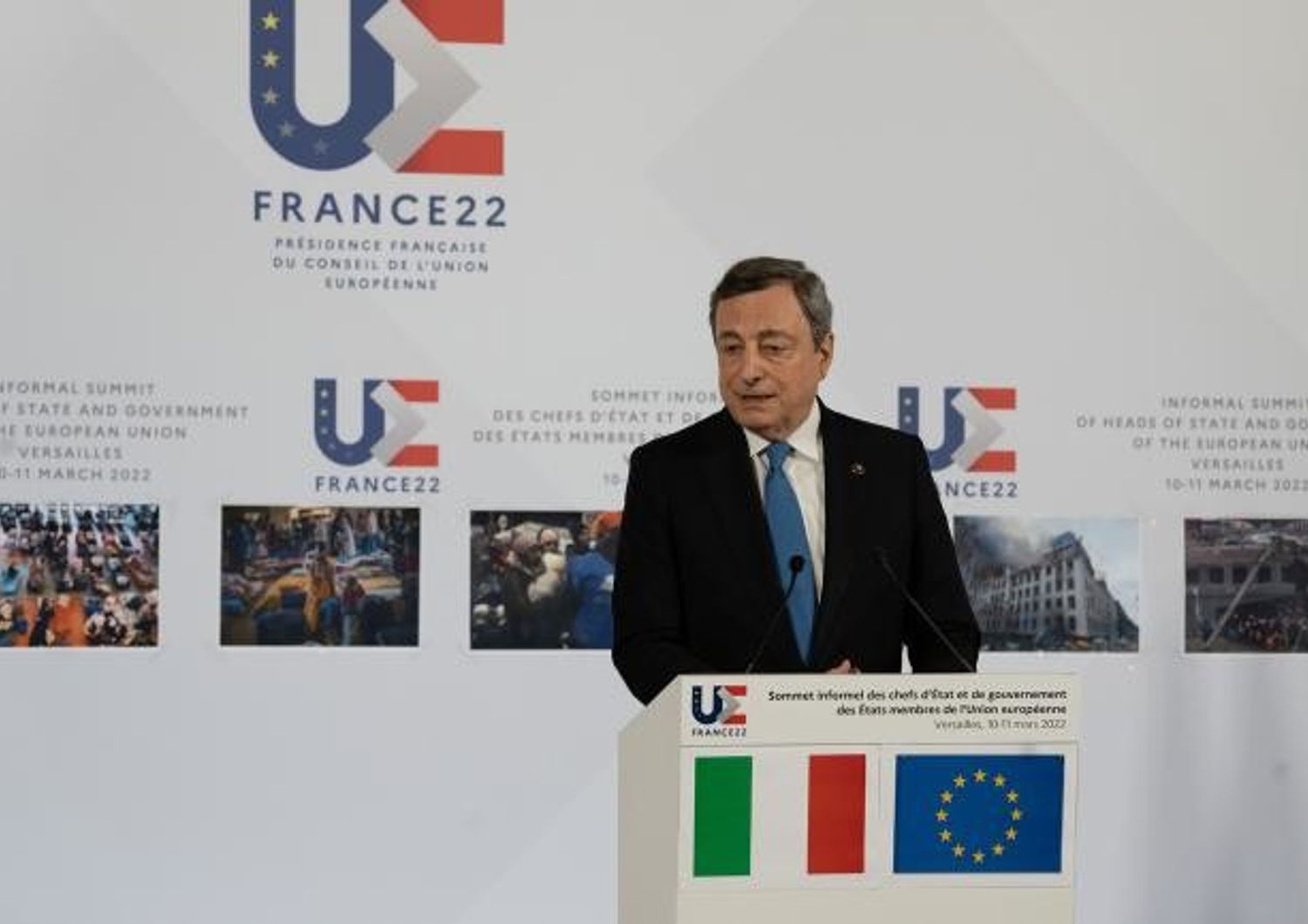 Il premier Mario Draghi al vertice di Versailles&nbsp;