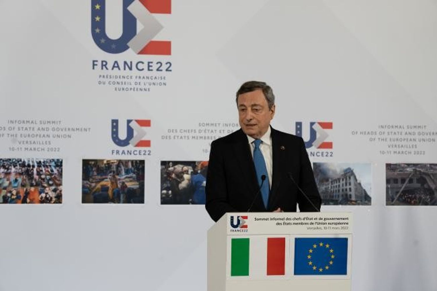 Il premier Mario Draghi al vertice di Versailles&nbsp;