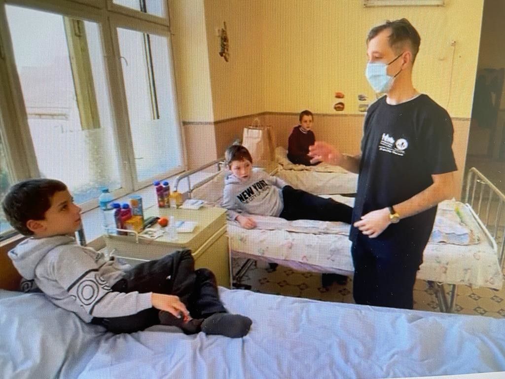 bambini dell'ospedale di Mariupol