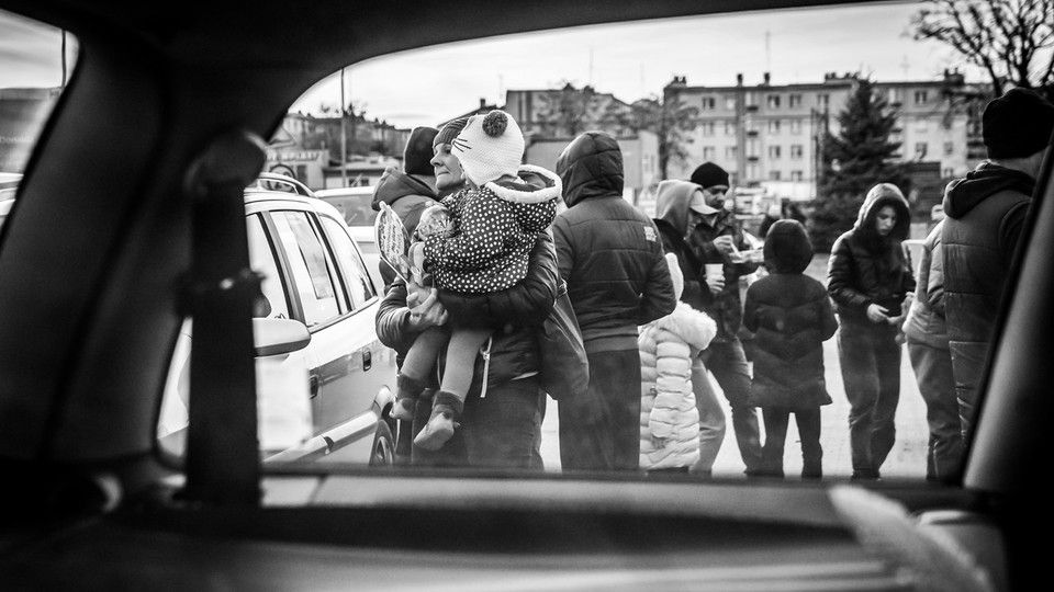 Il dramma del popolo ucraino attraverso gli sguardi dei rifugiati in fuga dalla guerra