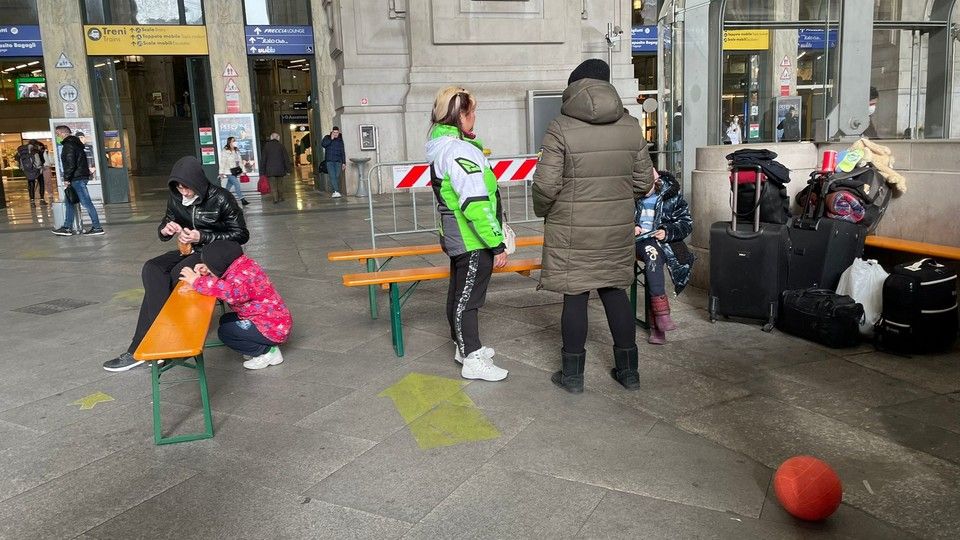 Arrivo profughi hub Milano, stazione Centrale