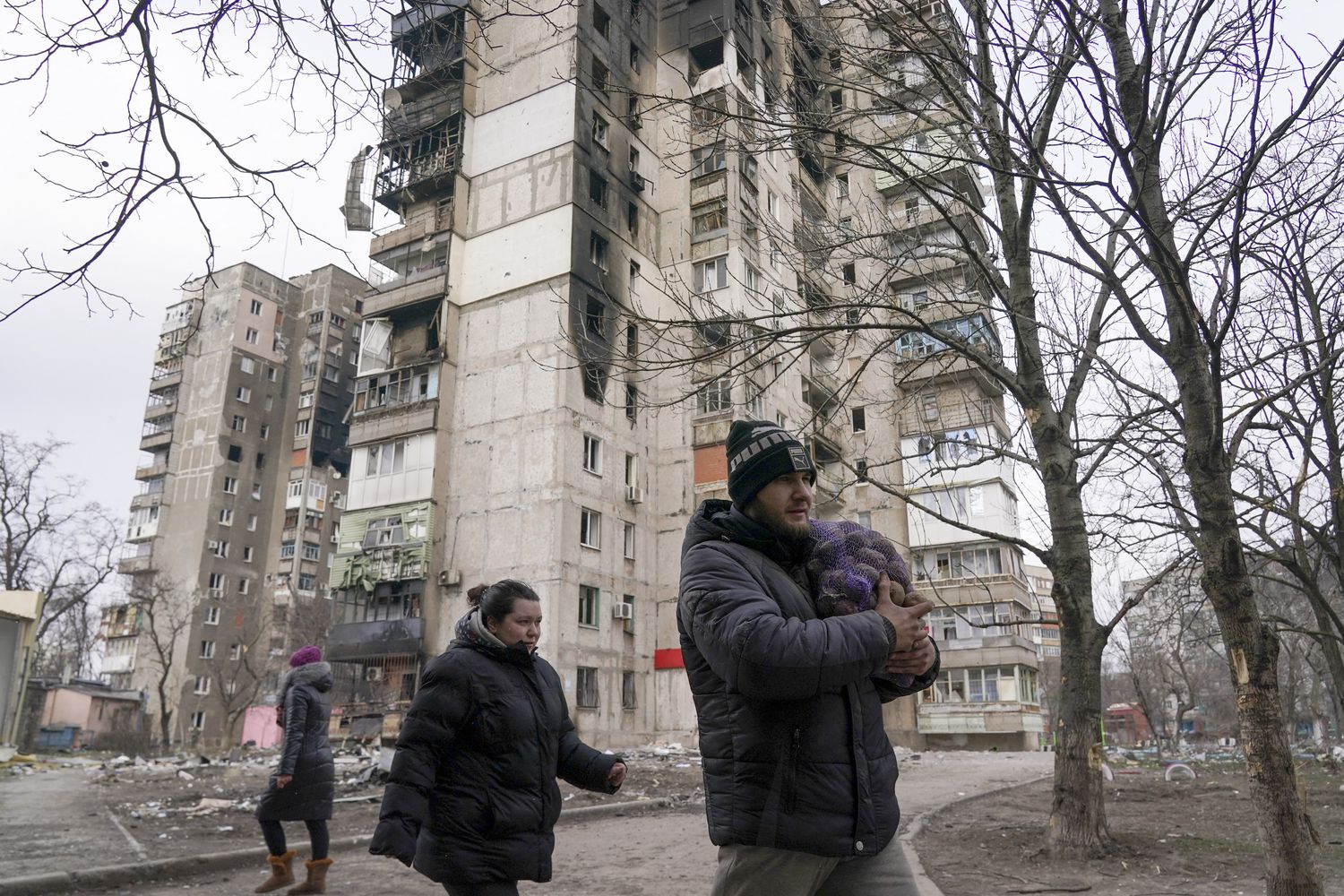 Bombardamenti a Mariupol&nbsp;