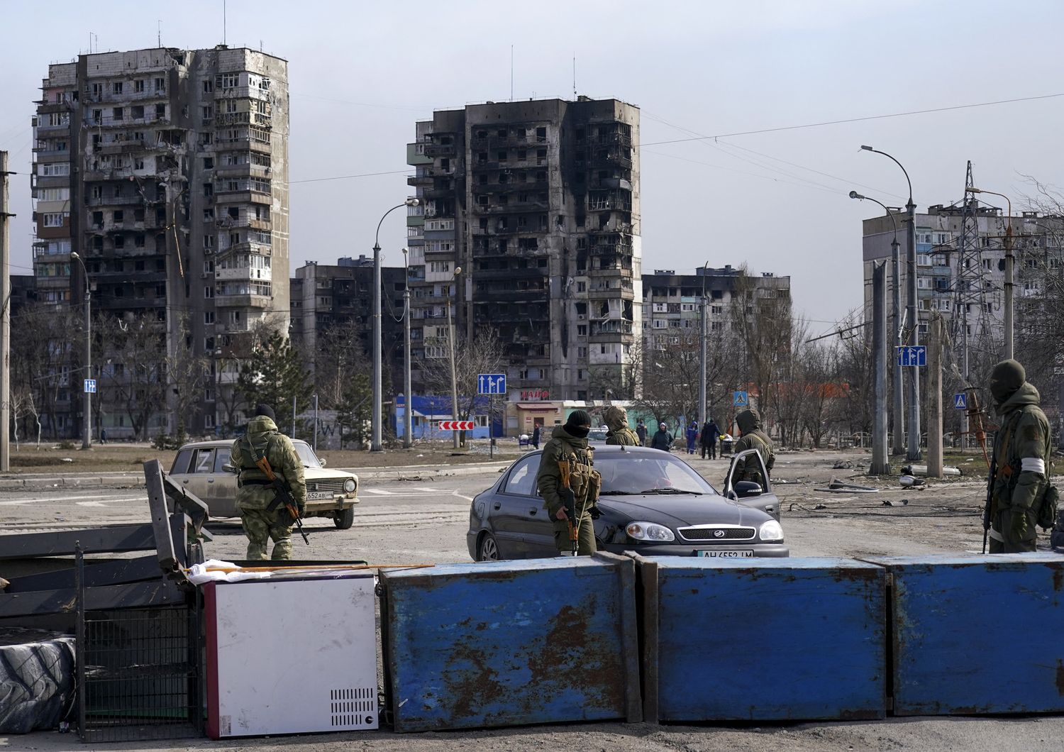 Bombardamenti a Mariupol