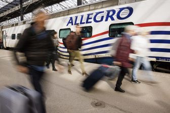 Stop romantico treno Allegro Russia isolata