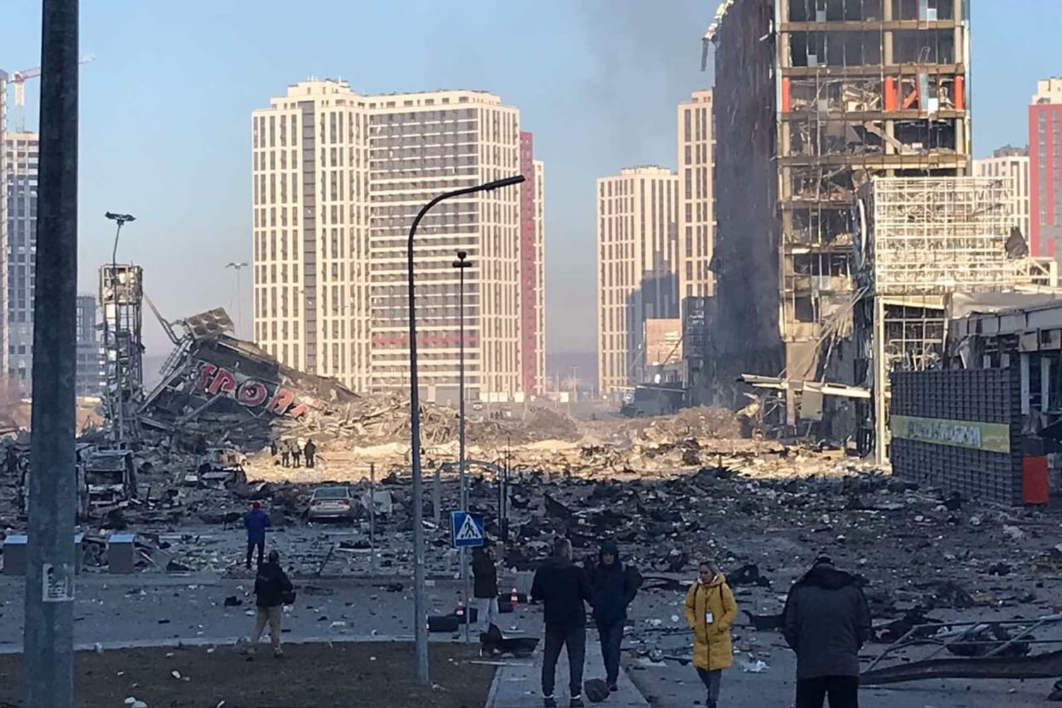 Nella foto di Galia, il quartiere di Kiev,dove abitava con la madre, semidistrutto dai bombardamenti