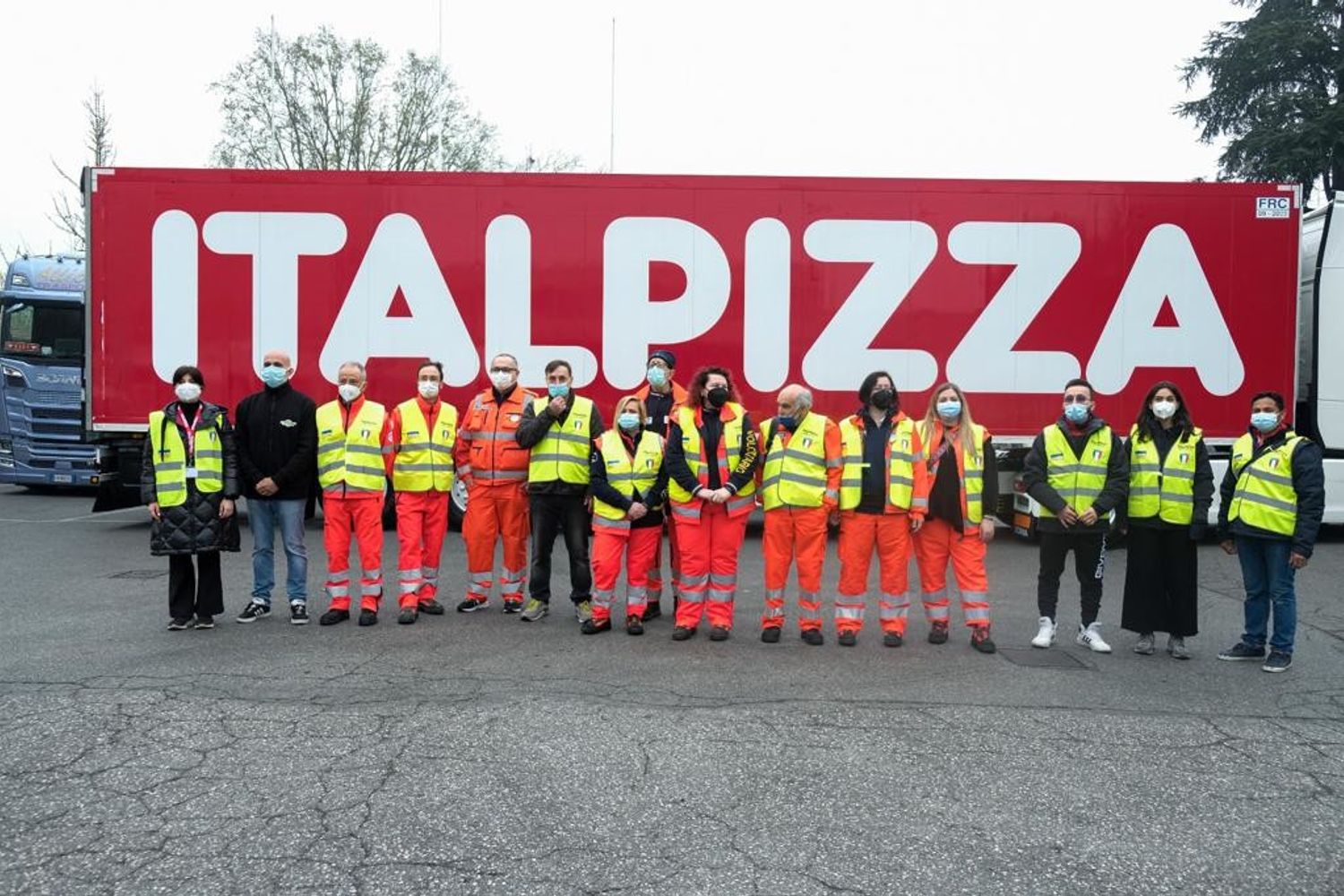 I volontari di Italpizza in partenza per la Polonia