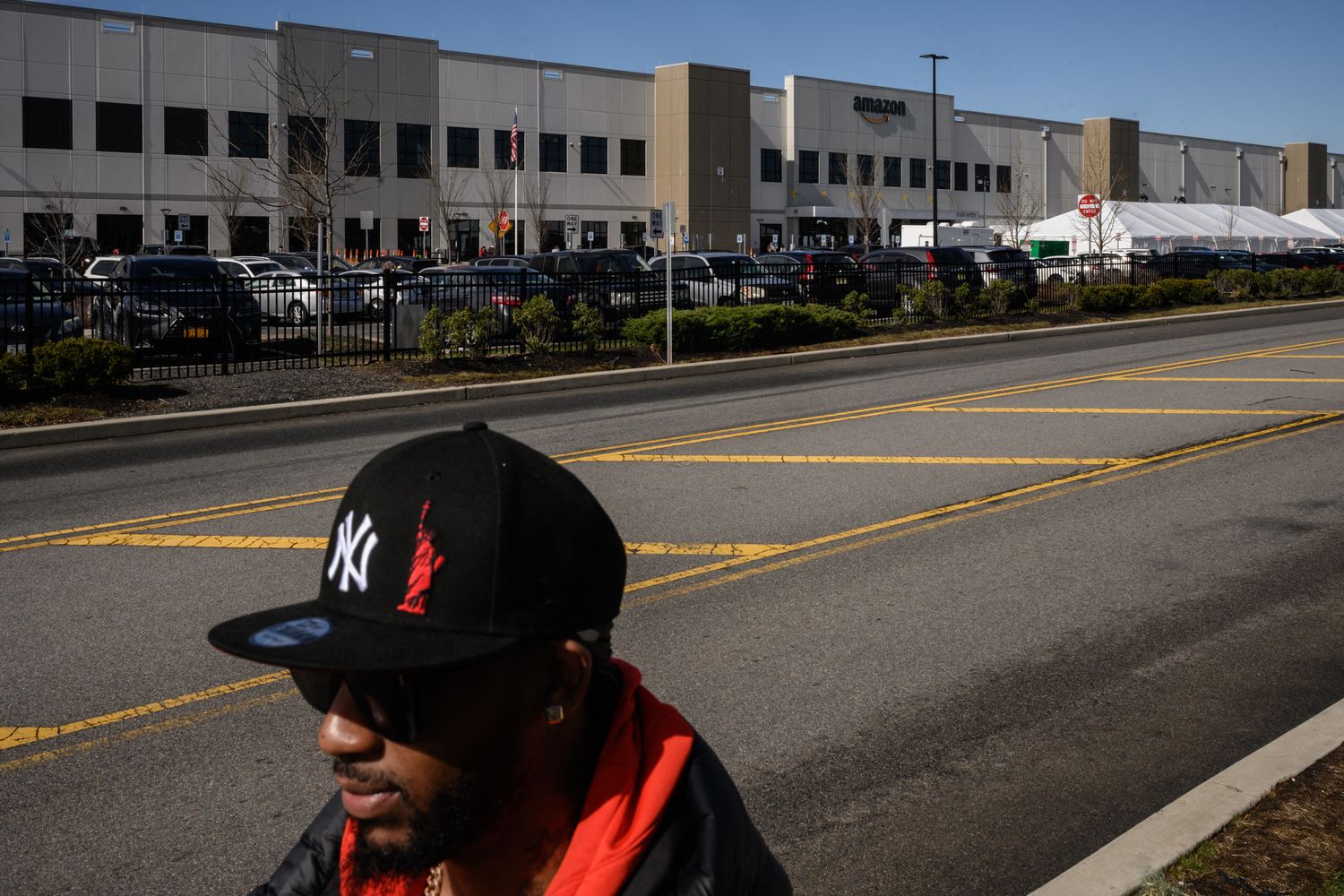 Uno stabilimento Amazon di Staten Island