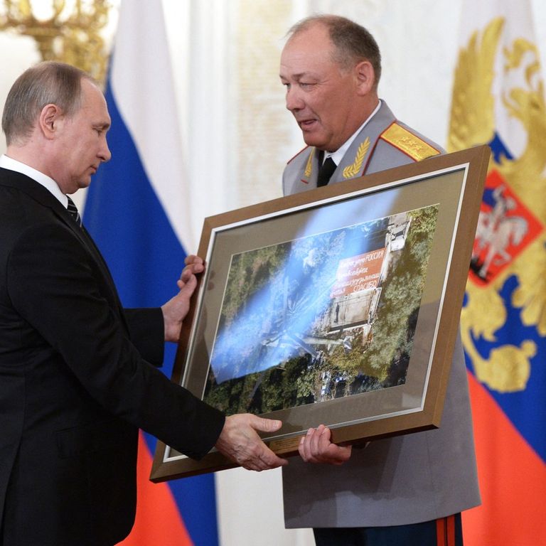 Vladimir Putin e Alexander Dvornikov