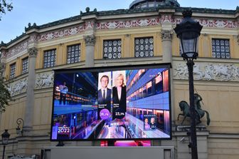 elezioni francia diretta macron le pen