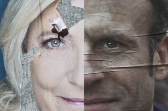 Marine Le Pen ed Emmanuel Macron nei manifesti elettorali francesi