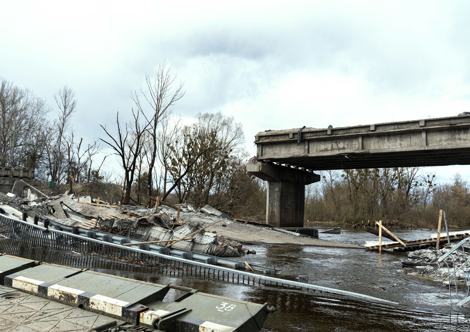 Ponte nella regione di Kiev distrutto dai bombardamenti&nbsp;