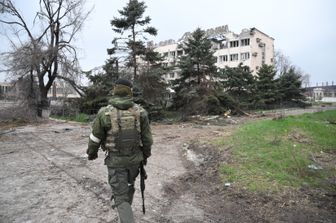 Milizie filo-russe a Mariupol&nbsp;