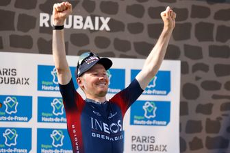 Dylan van Baarle, vincitore della Parigi-Roubaix