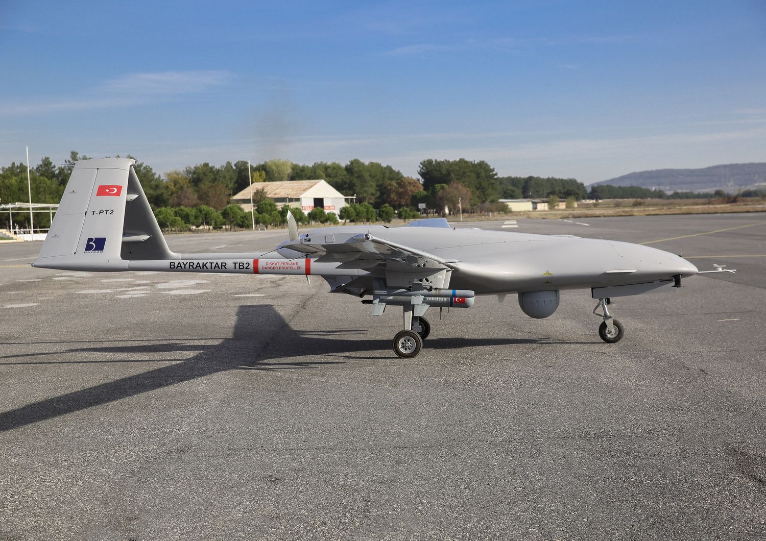 Drone da guerra turco TB2-Bayraktar