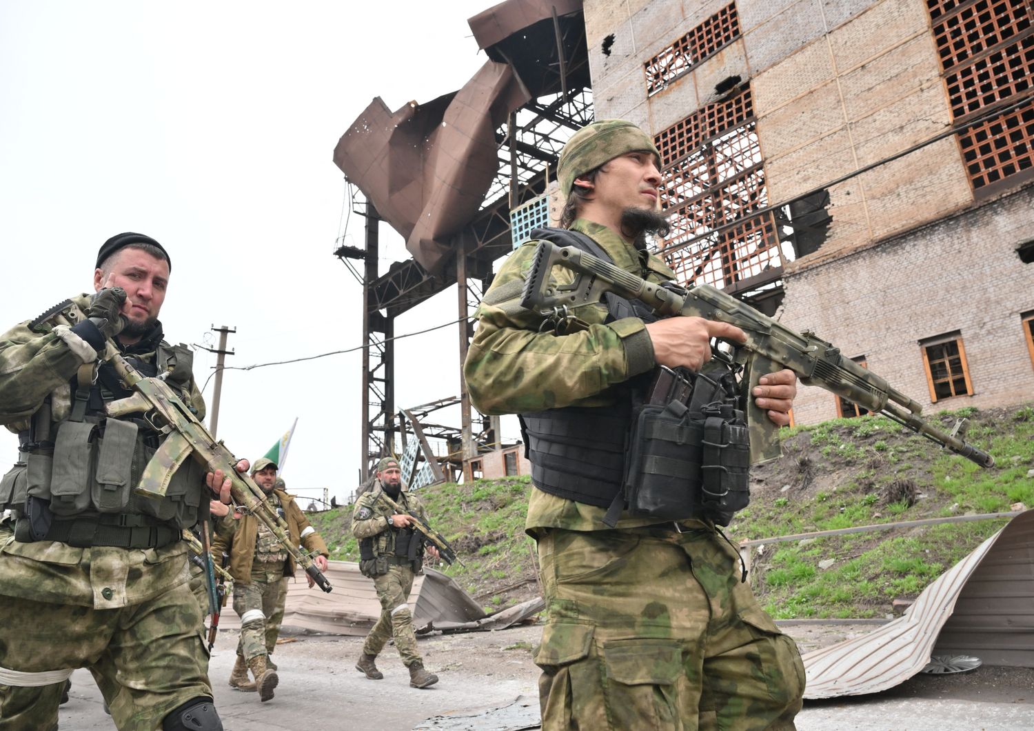Soldati a Mariupol