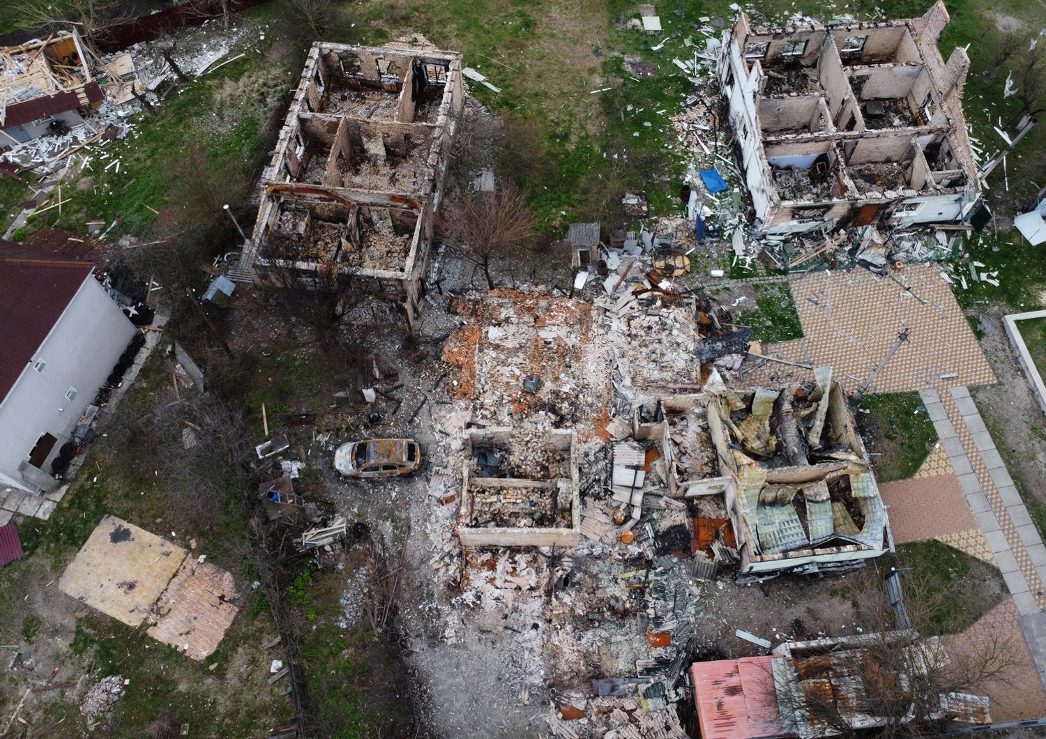 Cittadina bombardata nel Donbass