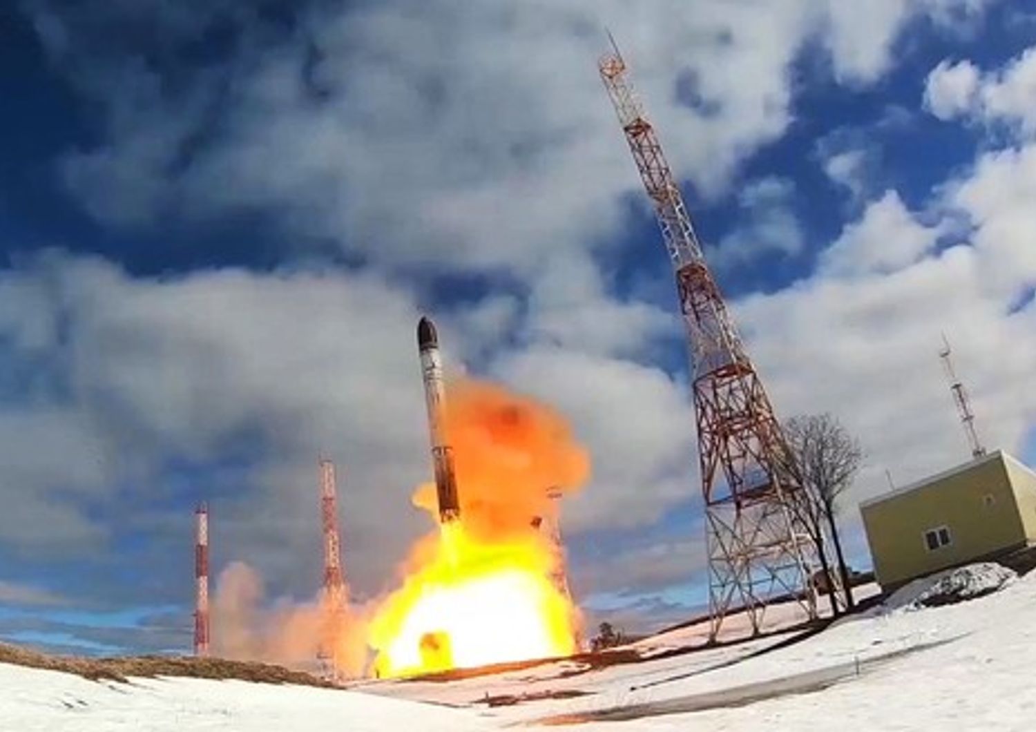 Il test del supermissile russo Sarmat