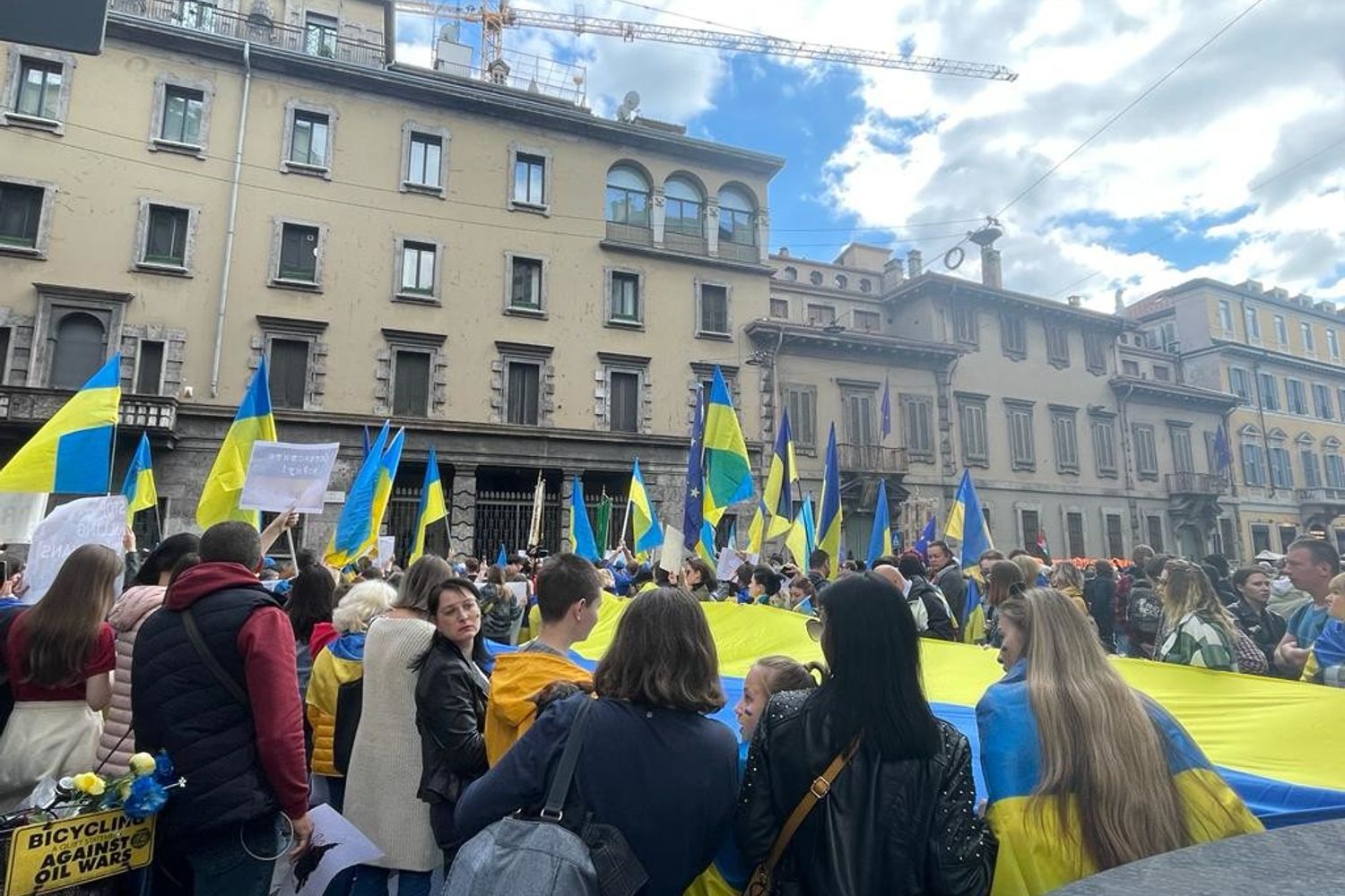 Milano, corteo per la festa della Liberazione