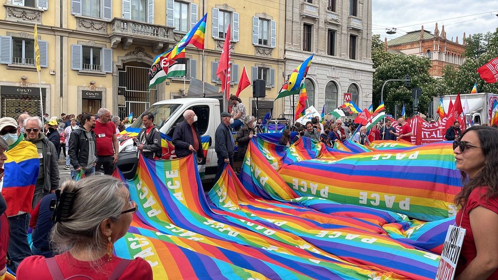 Milano, corteo per la festa della Liberazione