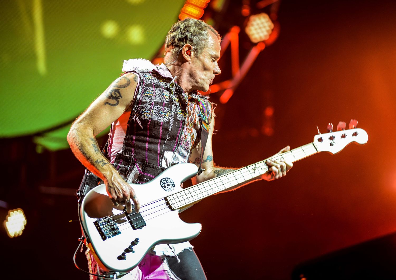 Flea, bassista dei RHCP al Rock in Roma nel 2017