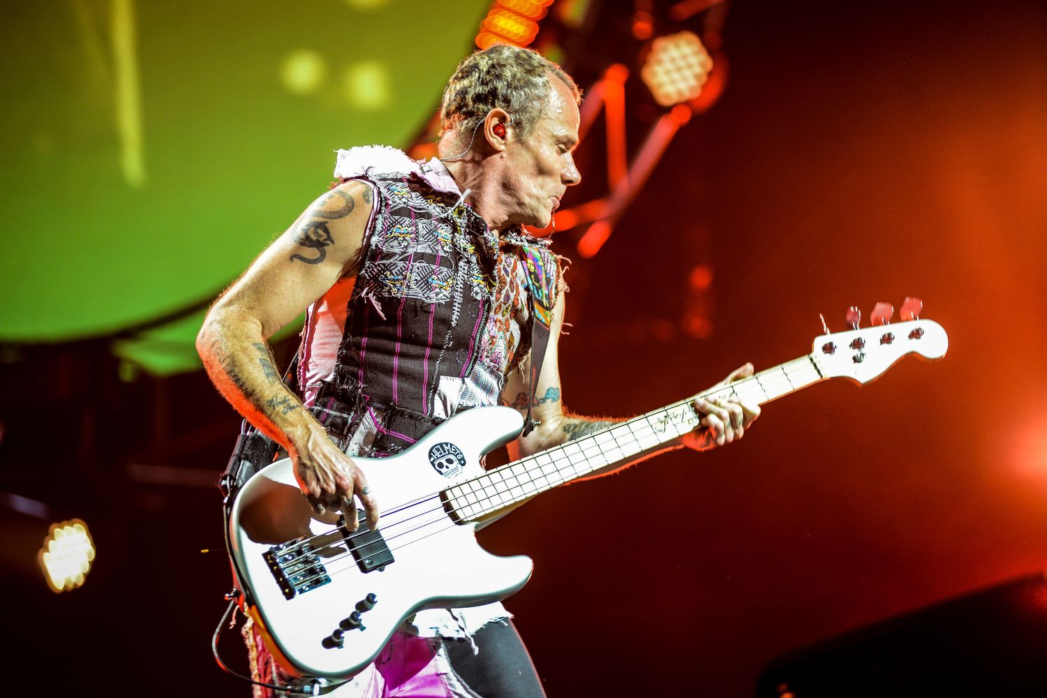 Flea, bassista dei RHCP al Rock in Roma nel 2017