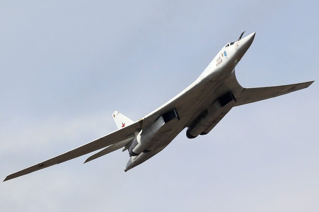 Il Tupolev Tu-160 bombardiere strategico