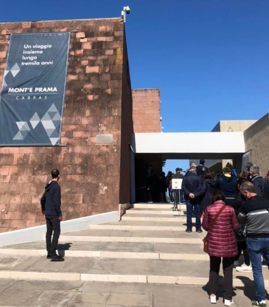 L'ingresso del Museo di Cabras che ospita un'esposizione dei 'Giganti' di Mont'e Prama