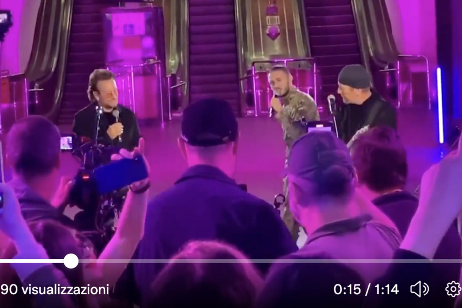 U2 nella metropolitana di Kiev