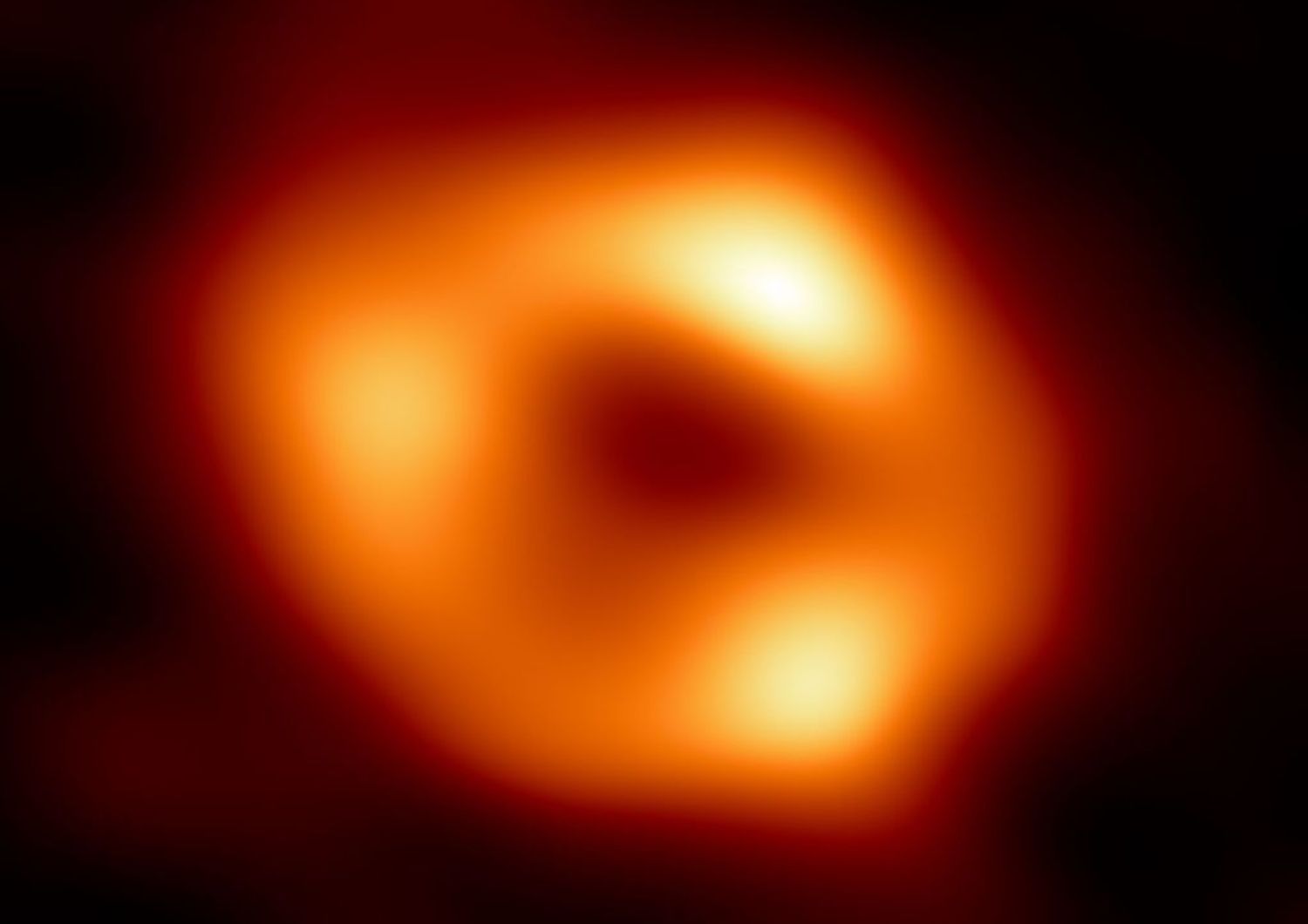 fotografato buco nero centro via lattea