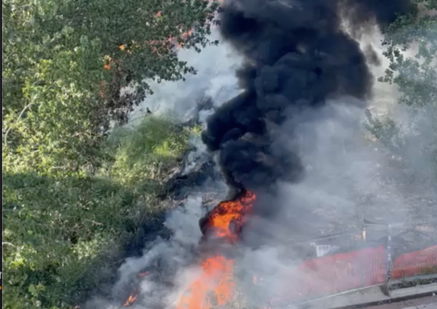 incendio roma ponte musica roma