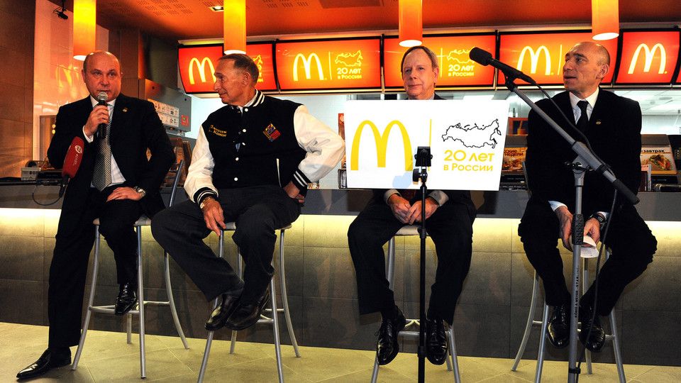 La conferenza stampa del 2010 per celebrare i 20 anni di presenza di McDonald's in Russia