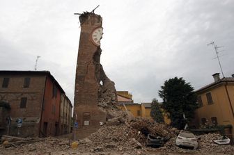 La torre di Finale Emilia distrutta dal terremoto