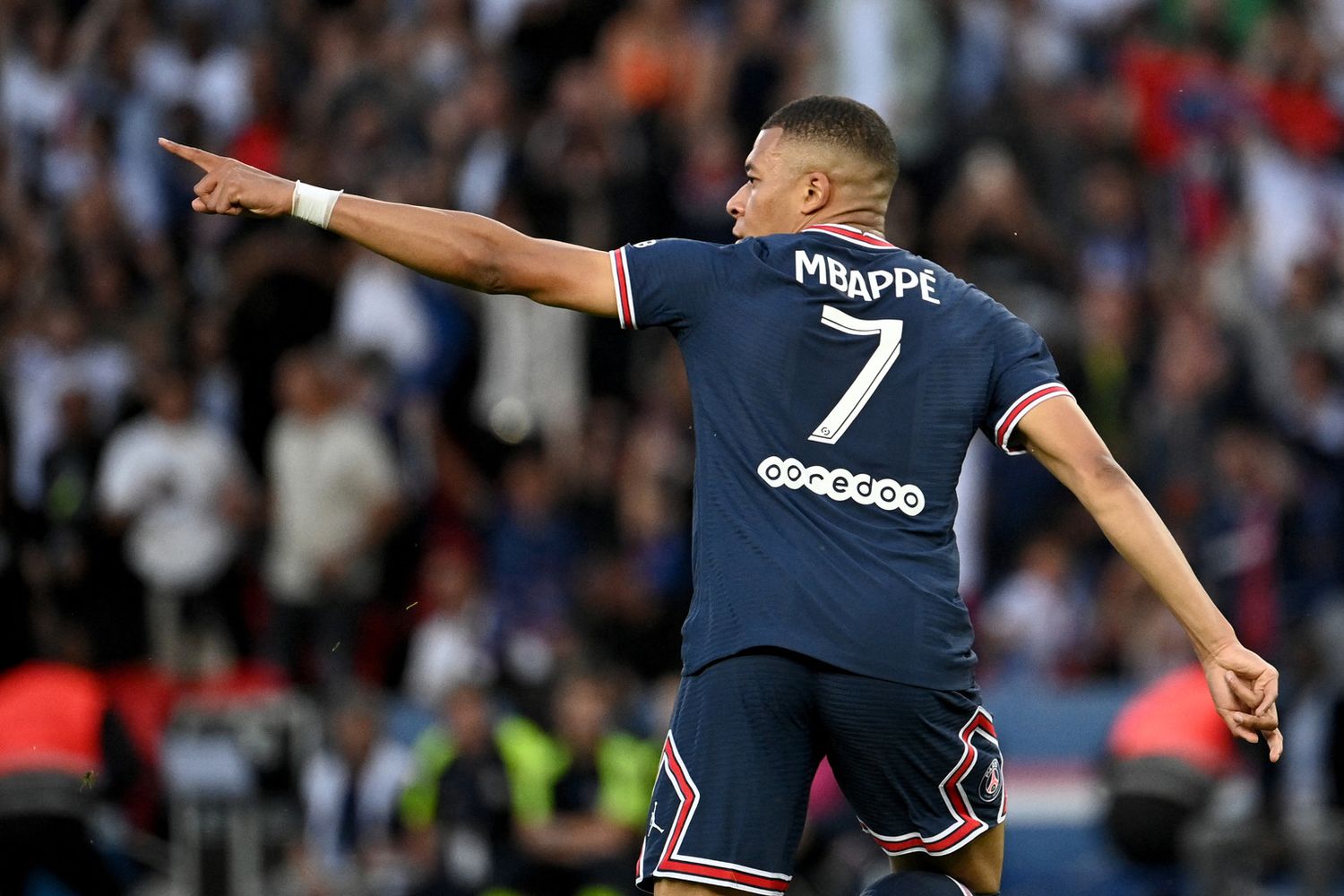 Kylian Mbapp&egrave;, supercontratto con il Psg fino al 2025