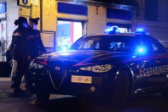 Una pattuglia dei carabinieri in servizio notturno