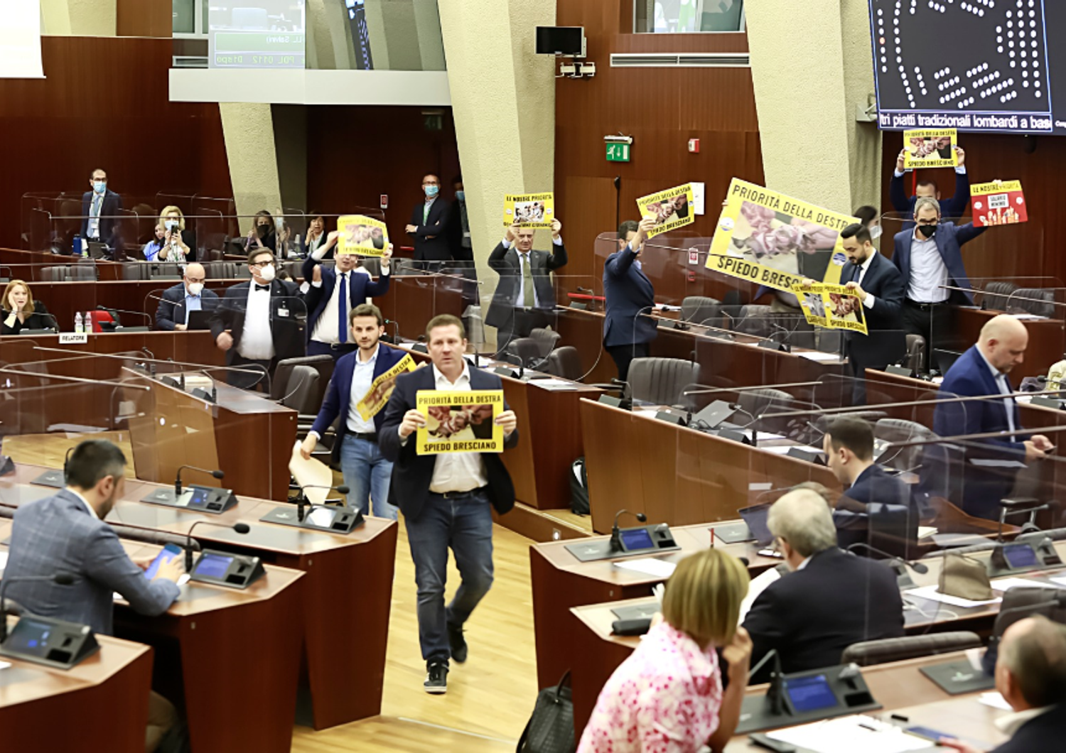 Una foto della seduta del Consiglio regionale della Lombardia