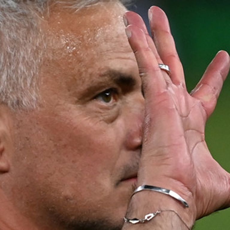 Mou si commuove oggi la storia io resto a Roma