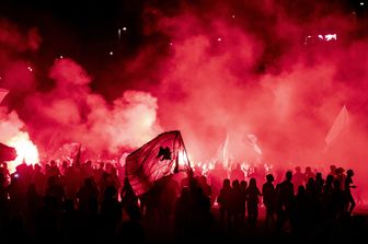 La festa a Roma per la vittoria dei giallorossi nella Conference League