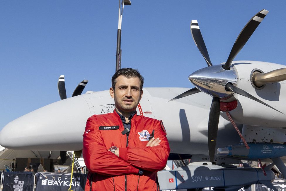 Sel&ccedil;uk Bayraktar